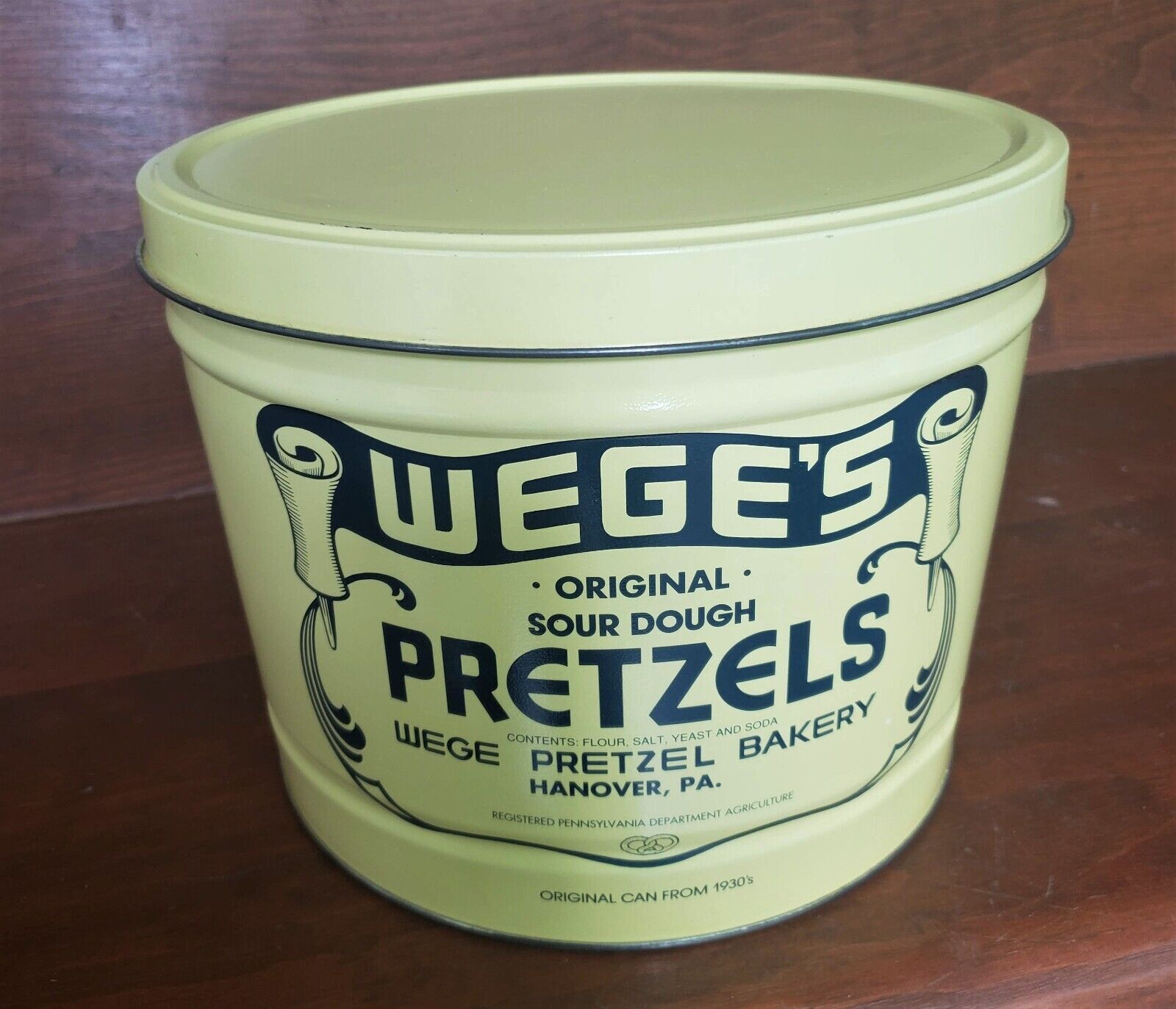 Vintage Wege\'s Original Sourdough Pretzels Tin Hanover (York Co.) PA