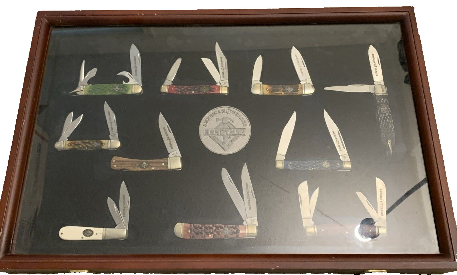 American Handyman Pocket Knives Set Of 10 With Display Case