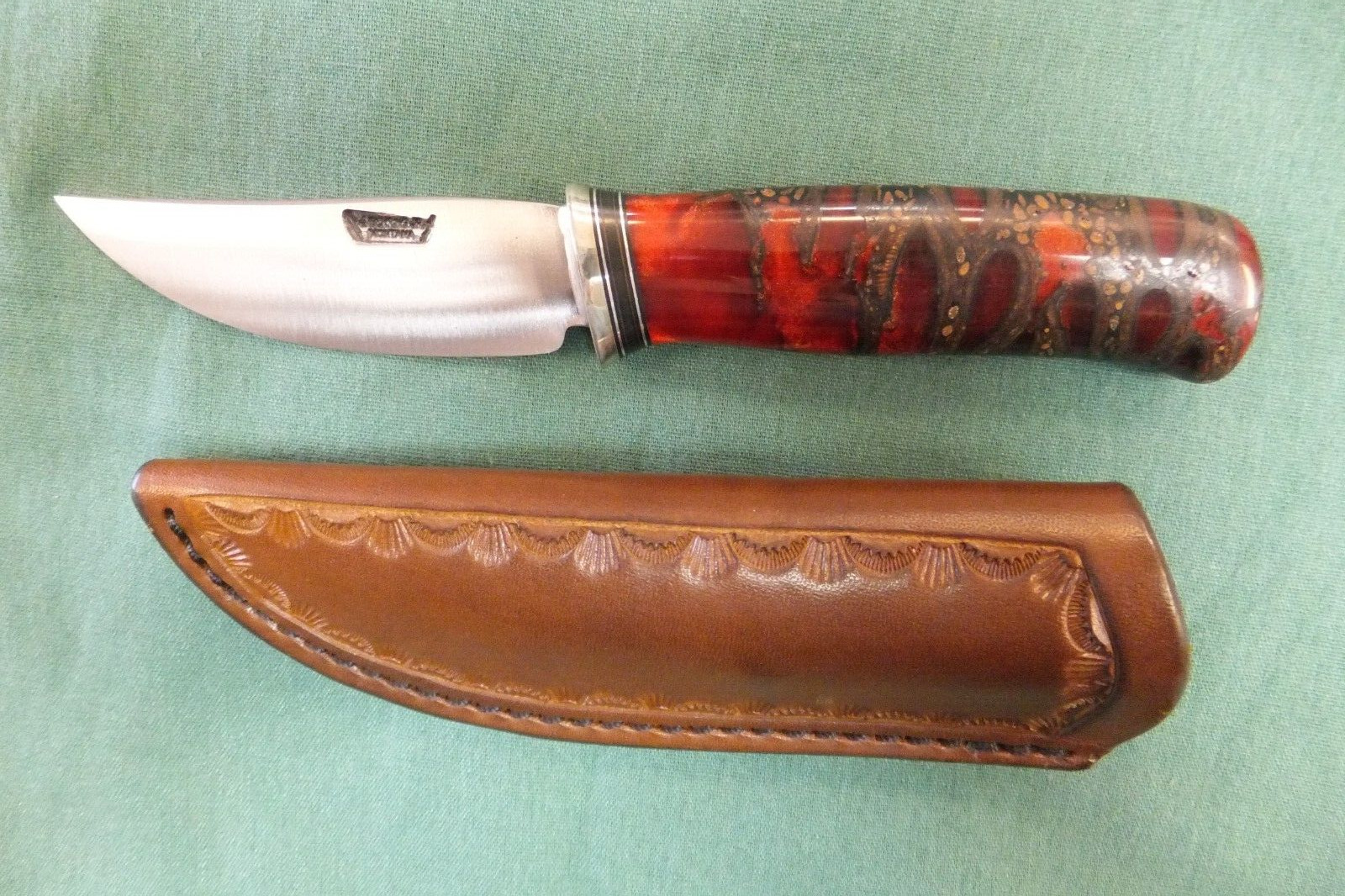 Behring, James Knife with Surrealistic Handle, Leather Sheath / UNIQUE 1/1