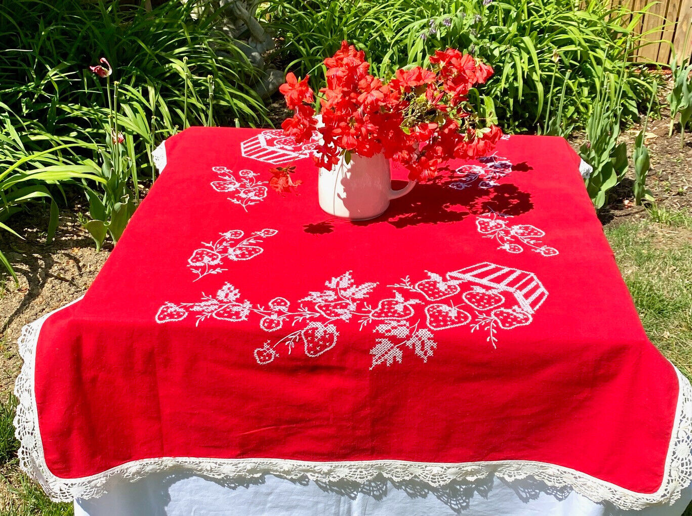 SWEET Vintage Handmade Strawberry Embroidered Tablecloth w/Lace Trim Handmade 