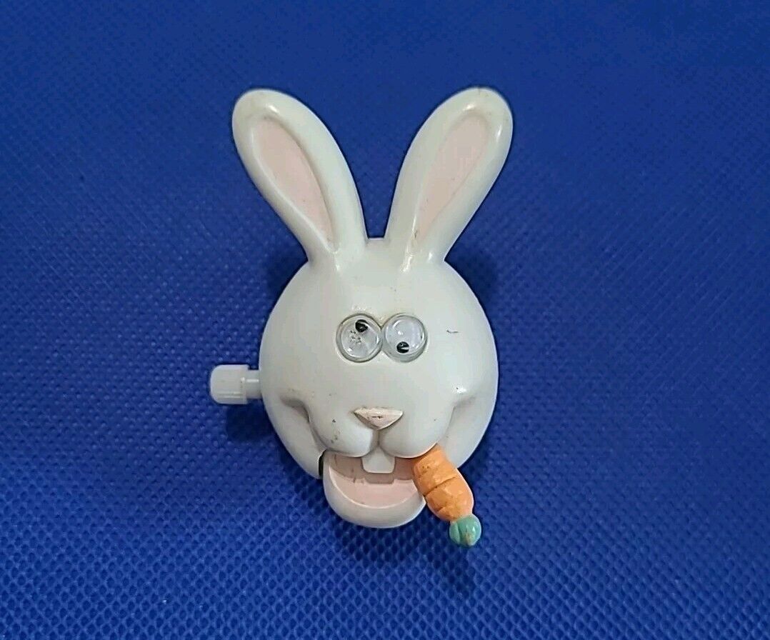 Vintage 1989 HALLMARK GOOGLY Eyes EASTER BUNNY w/CARROT WIND-UP Mechanical PIN 