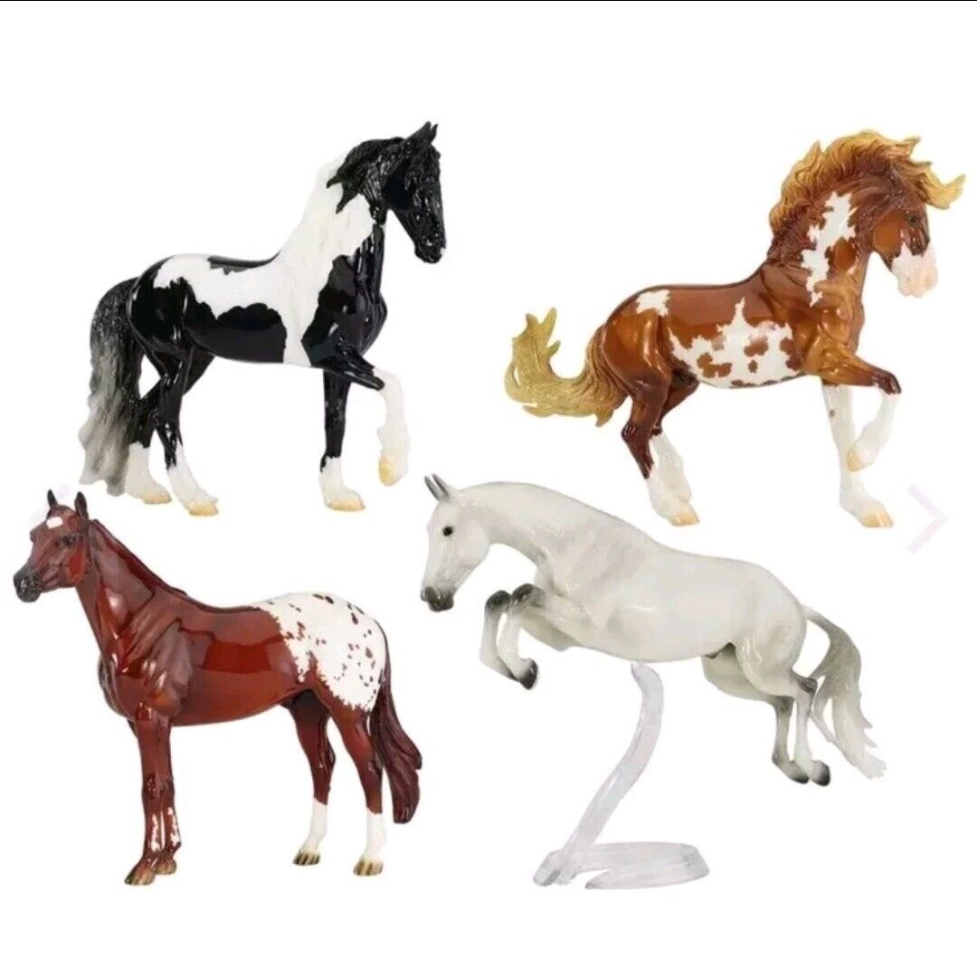 ONE Breyer 2024 Collectors Club Appreciation GLOSSY Random Horse Model