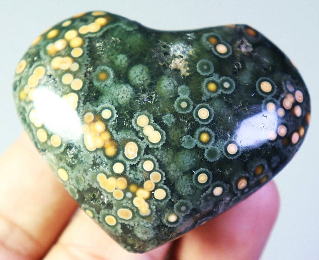 Top  Natural Round Eye Ocean Jasper Agate Quartz Crystal Stone Heart Specimen