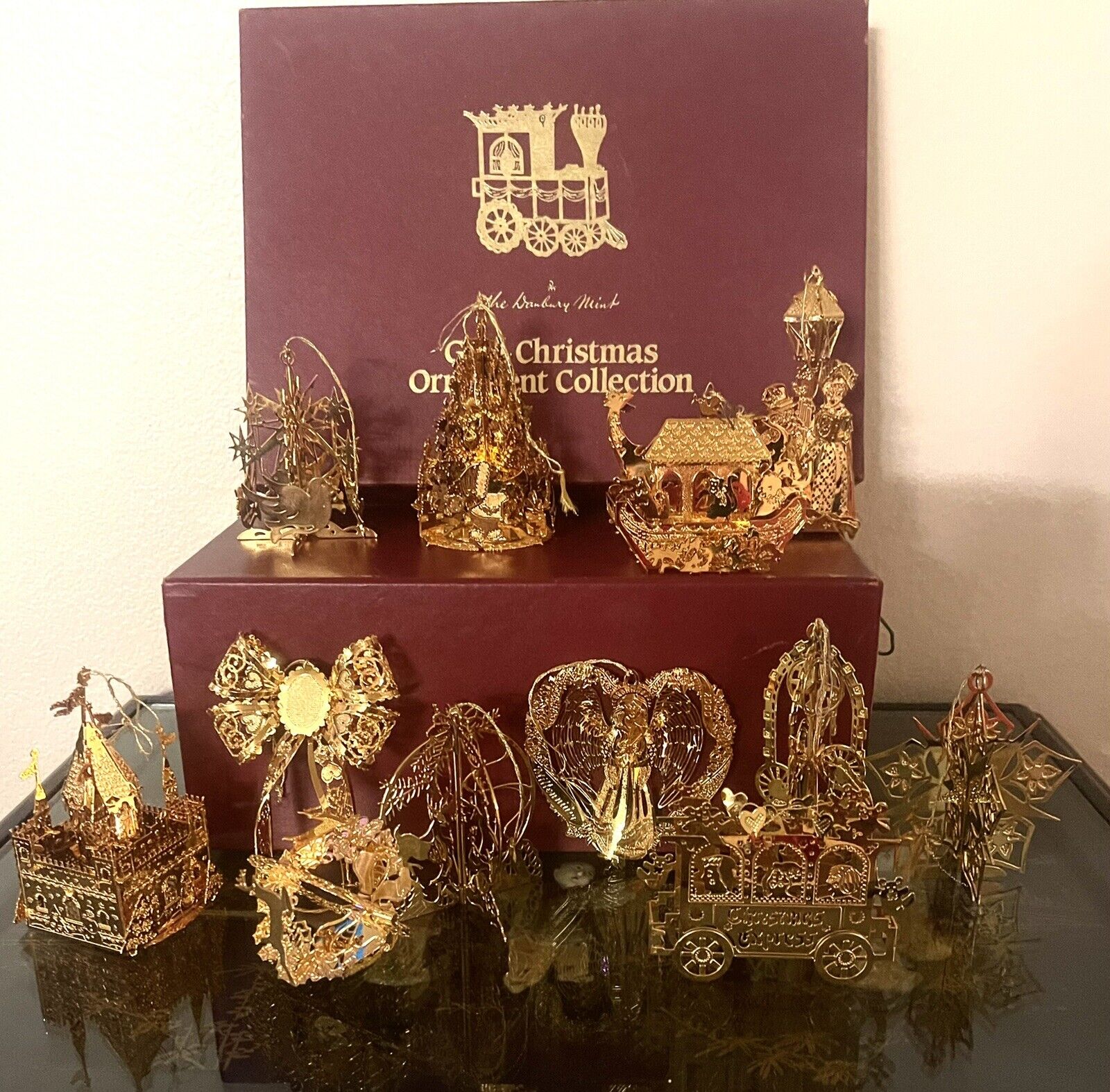 DM-01 - Danbury Mint Gold Christmas Ornament Collection / Lot of 12