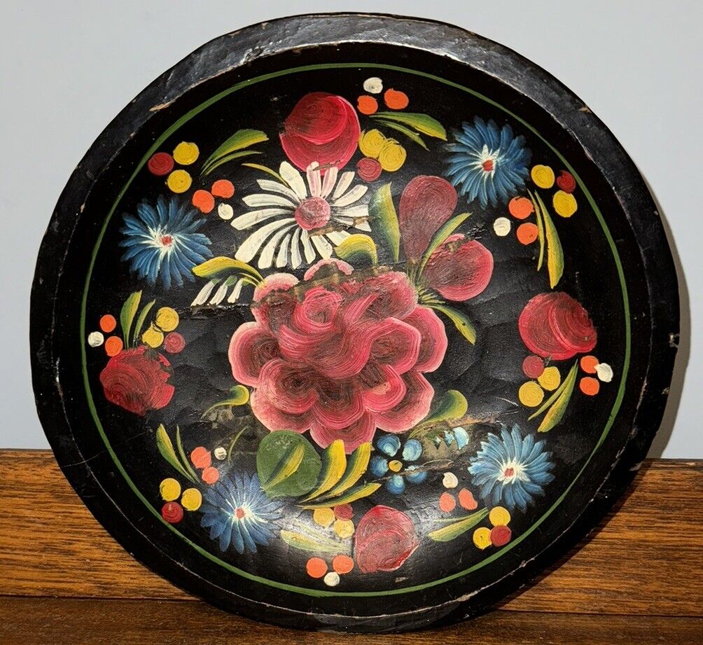 Beautiful Hand Painted & Hand Carved Mexican Wood Batea Bowl. 10.5” Folk Art