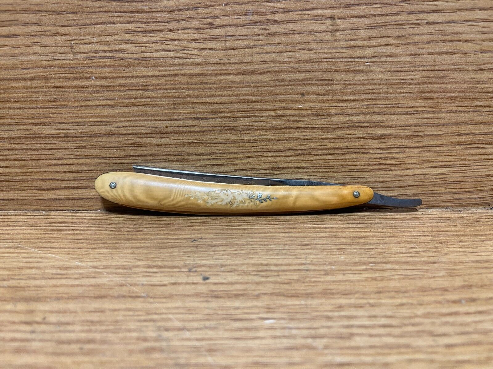 Vintage Hibbard Golden Rod Straight Razor