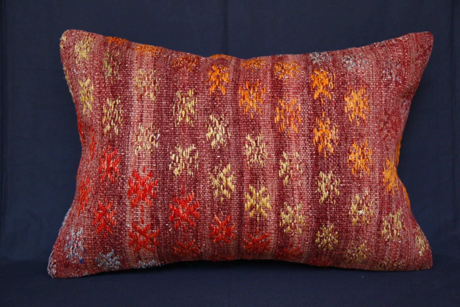 16x24 pillow,Embroide pillow,Kilim pillow,Decorative vintage lumbar cushion case