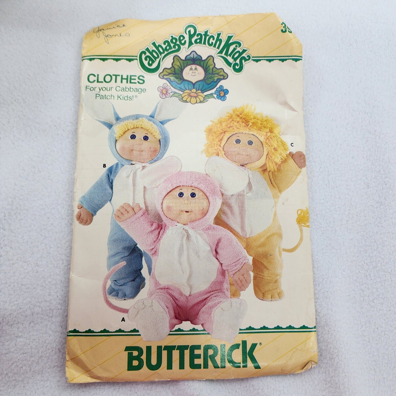 Vintage Butterick # 391 Cabbage Patch Kids Pajamas Costumes Bunny Bear Lion 1985