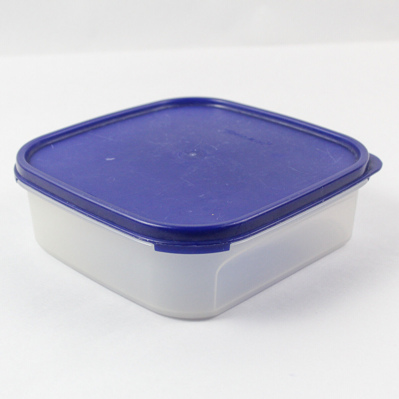 Tupperware Square Sandwich Storage Container 1619-4 With 1623-1 Blue Lid