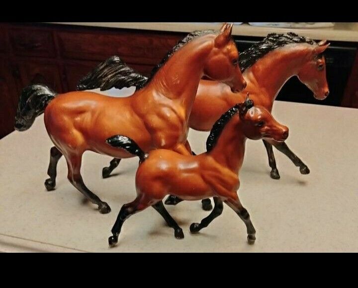Breyer Horses Sears 1984 Bay FAMILY RUNNING SET- HTF-Complete Set Rare