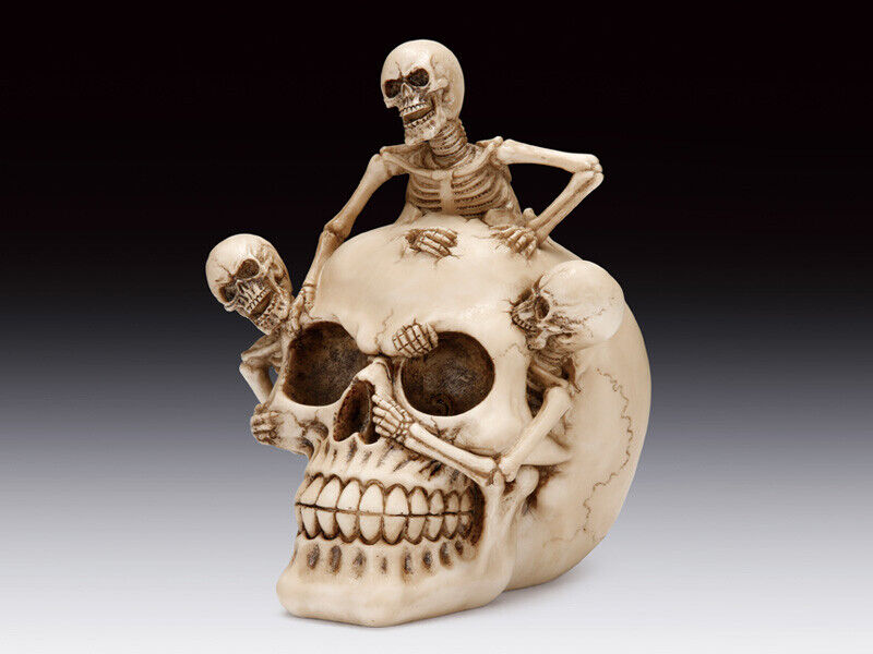 Skull with Creeping Skeletons  Figurine Statue Skeleton Halloween