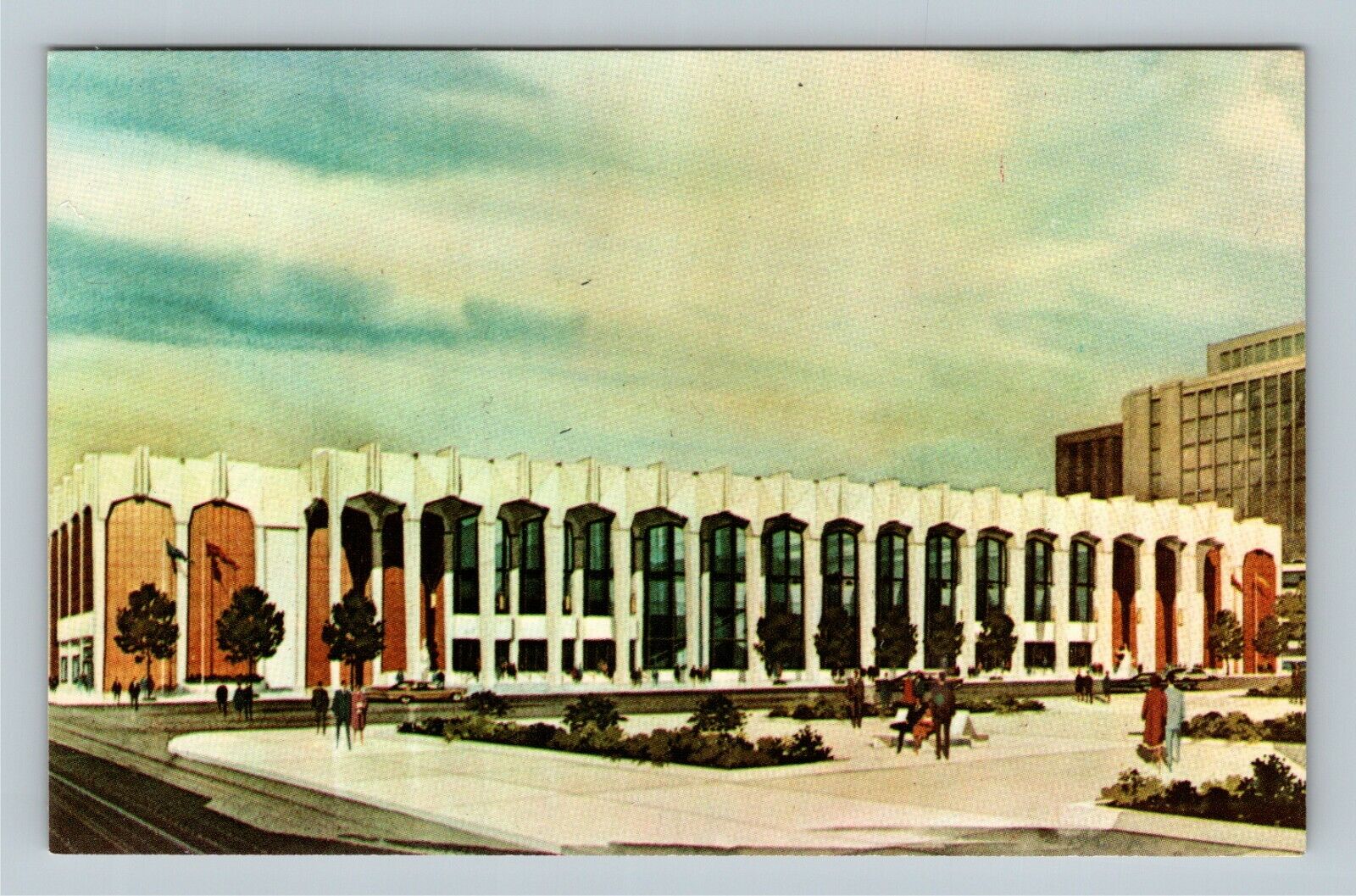 Cincinnati OH, The Cincinnati Convention Center, Ohio Vintage Postcard