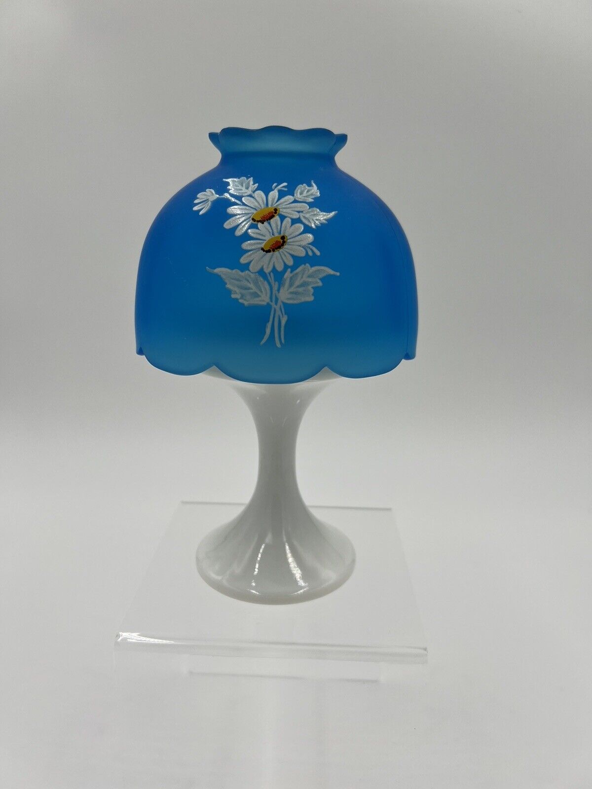 Vintage Westmoreland Blue Satin & Milk Glass Hand Painted Daisy Fairy Lamp