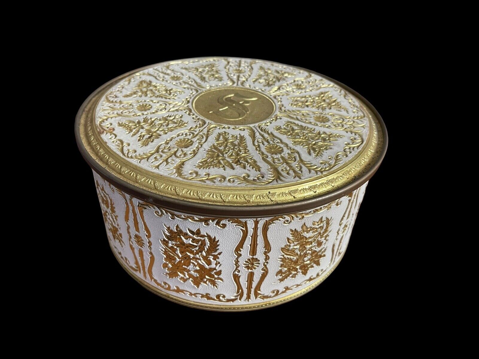 Vintage Ornate Guildcraft New York Floral Sewing Box Fruit Cake Cookie Tin Gold
