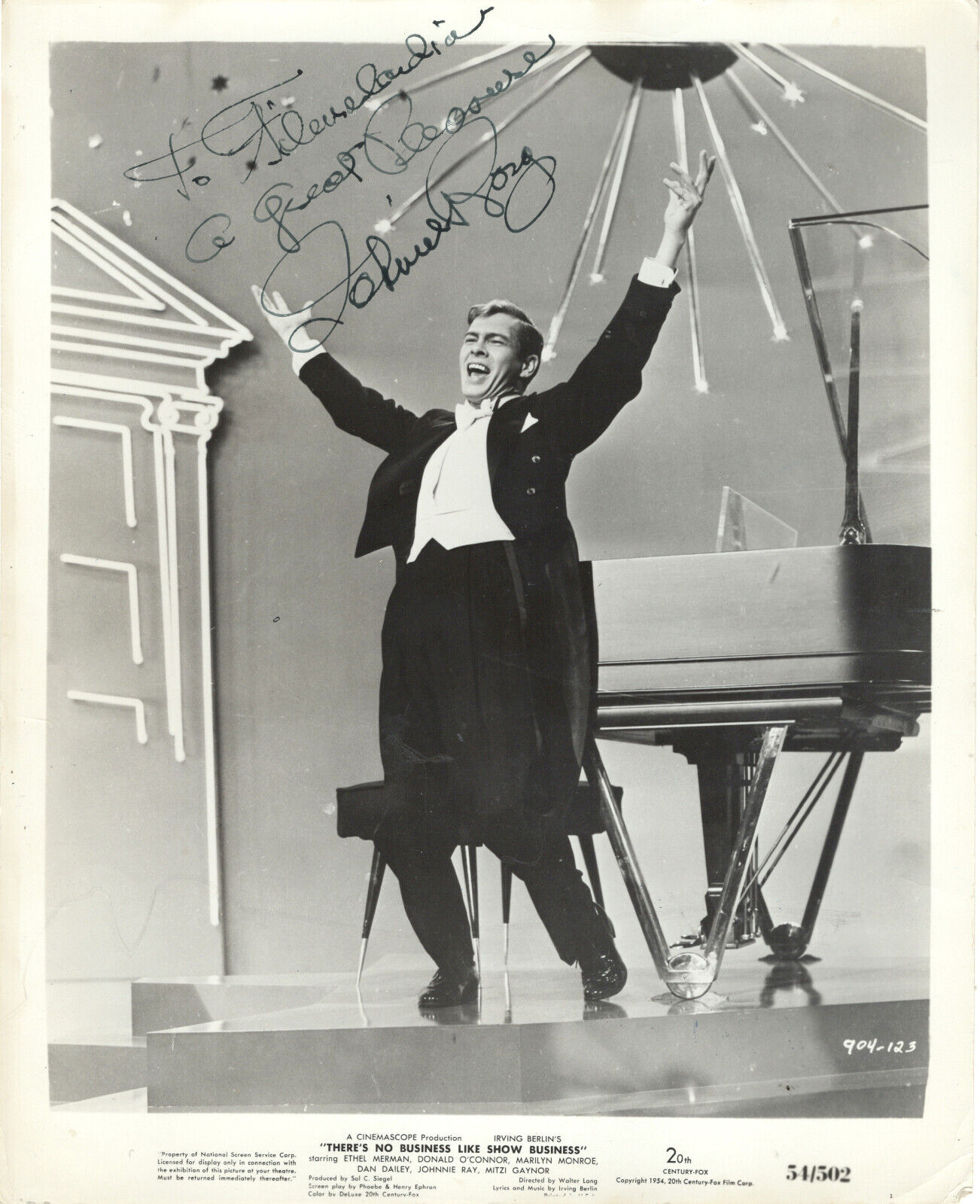 AMERICAN SINGER, ACTOR, SONGWRITER, AUTHOR JOHNNIE RAY, SIGNED VINTAGE PHOTO
