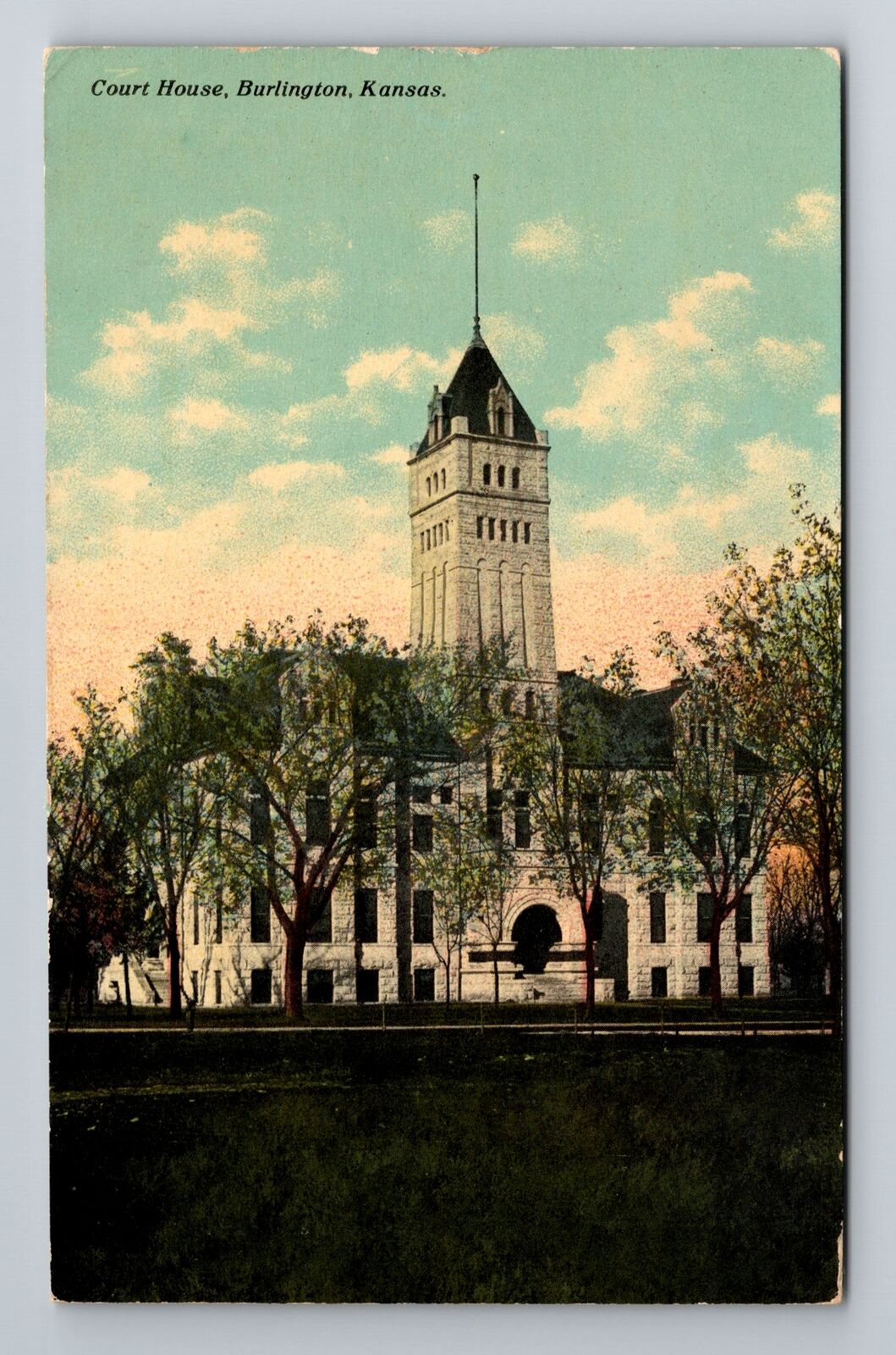 Burlington KS-Kansas, Court House, Antique, Vintage Souvenir Postcard