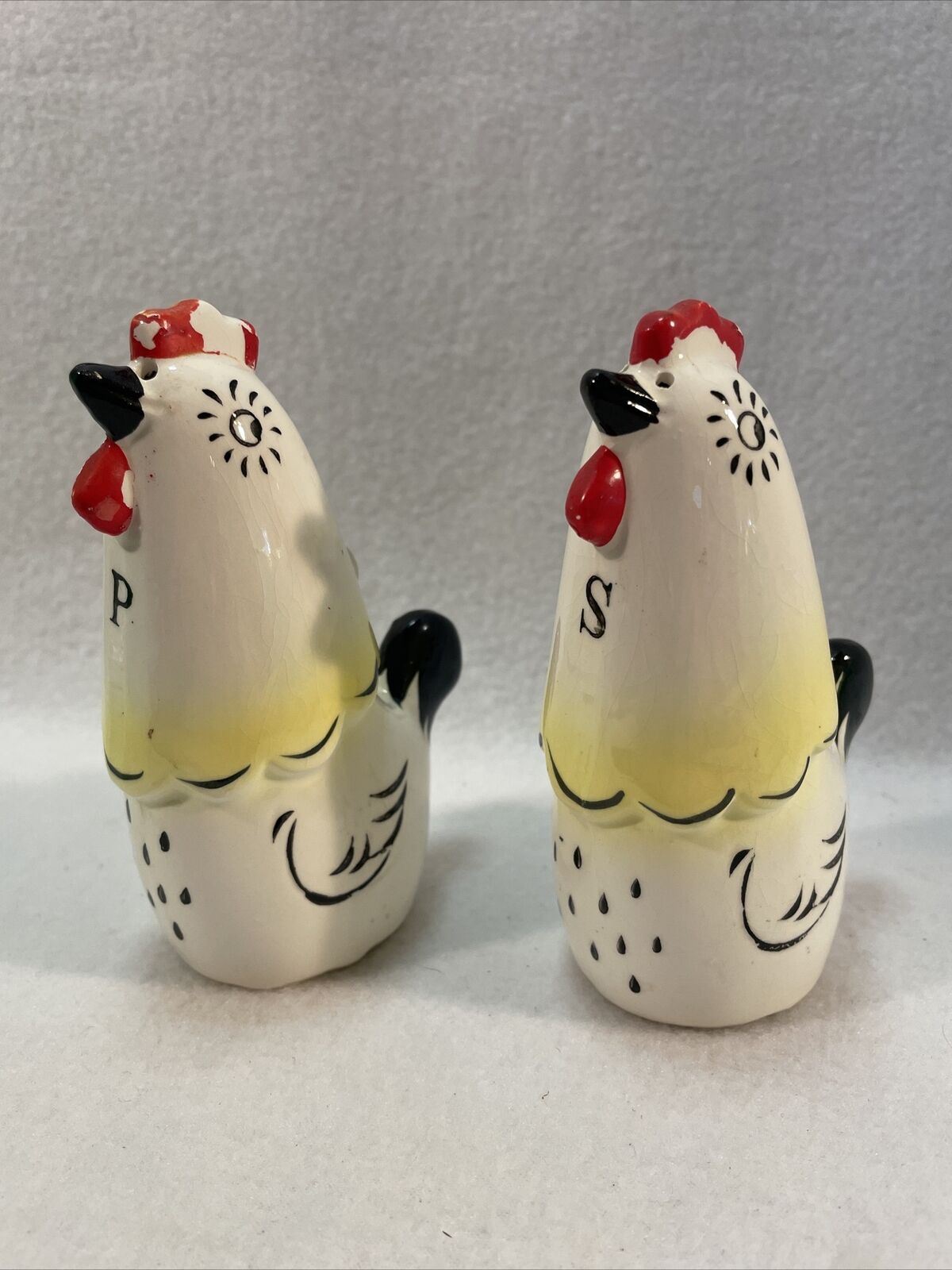 Vintage Retro Chickens Salt and Pepper Shakers Without Noise Makers