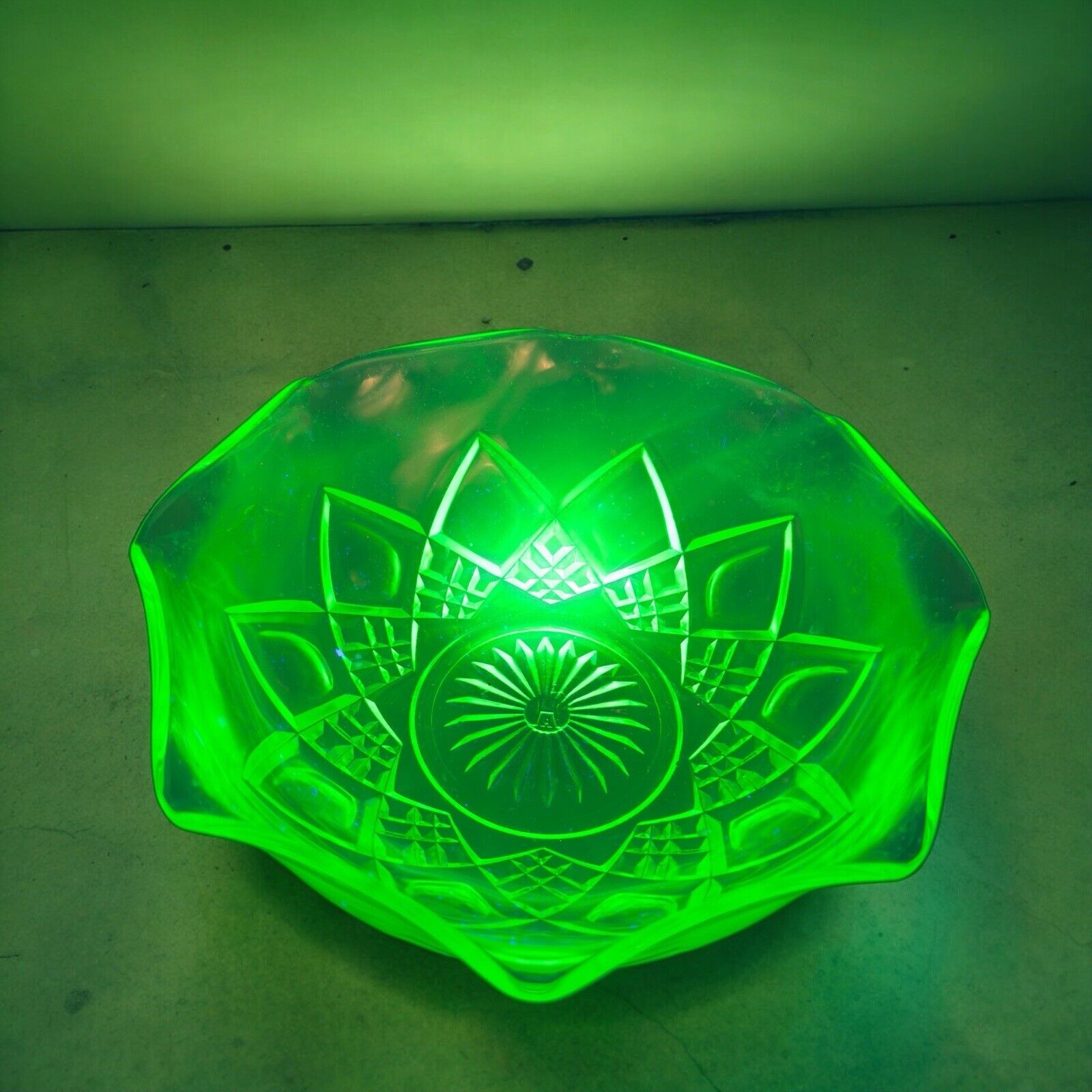 Vintage Hazel Atlas Green Uranium Depression Glass Dish Bowl UV Glowing Glass