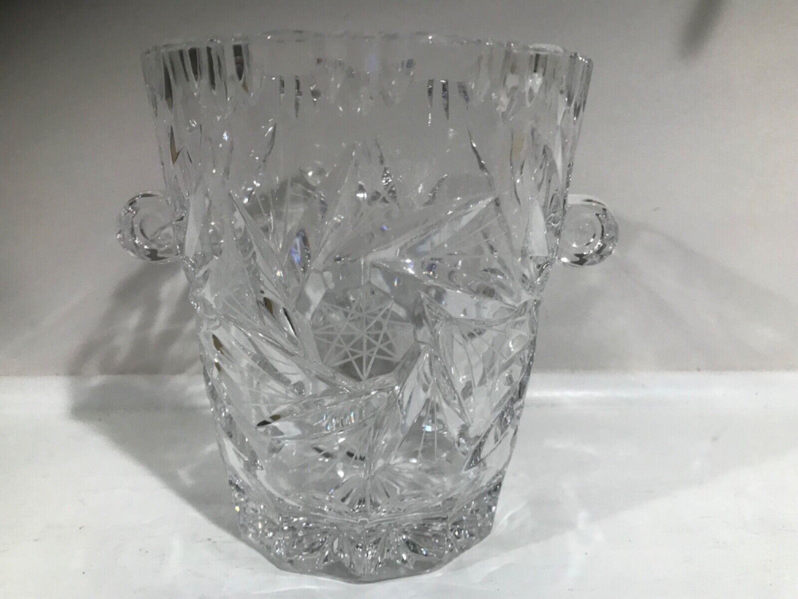 BEYER CRYSTAL Cut Lead Crystal Ice Bucket / Champagne Cooler Approx.5.5”.No Tag