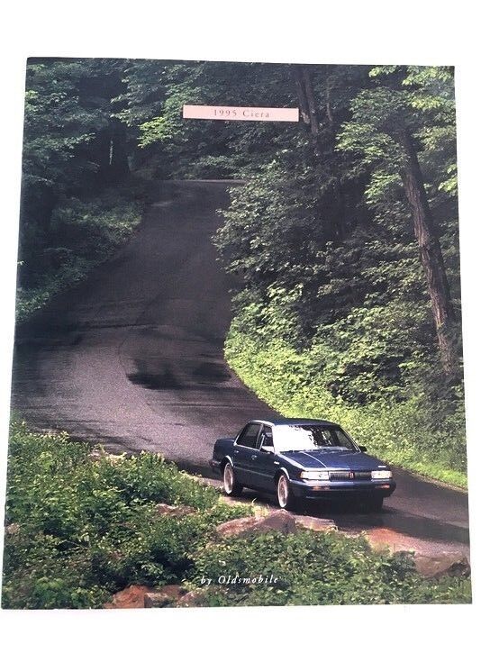 1995 Oldsmobile Cutlass Ciera 16-page Original Car Sales Brochure Catalog