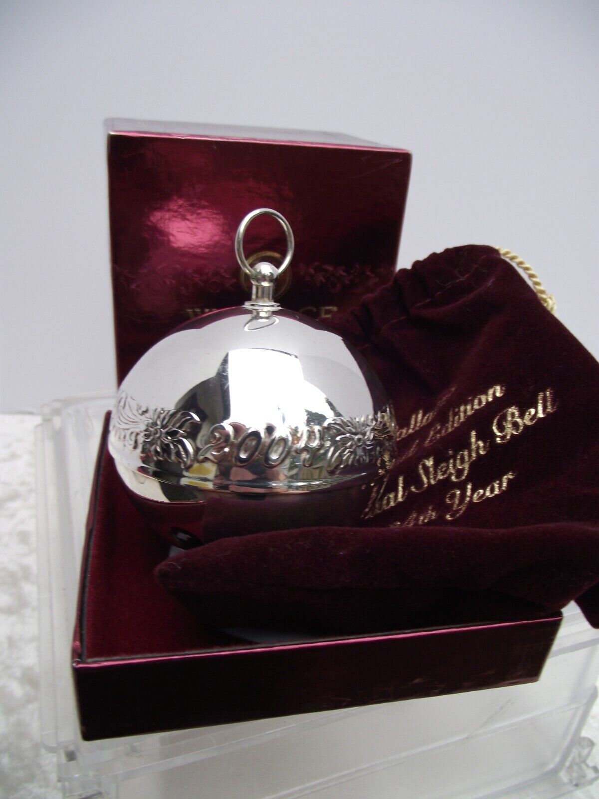 WALLACE LIMITED EDITION ANNUAL SLEIGH BELL 34th YEAR- 2004
