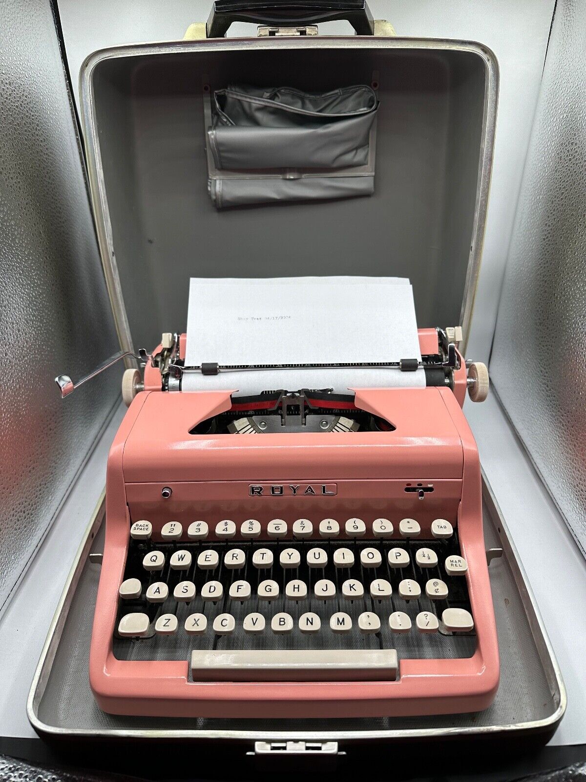 Vintage 1950\'s PINK Royal Quiet Deluxe Typewriter w/ Tweed Case Dust Cover READ