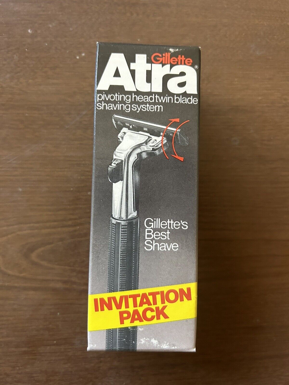 (44) Vintage Gillette Atra Pivoting Head Twin Blade Safety Razor Sample Boxes