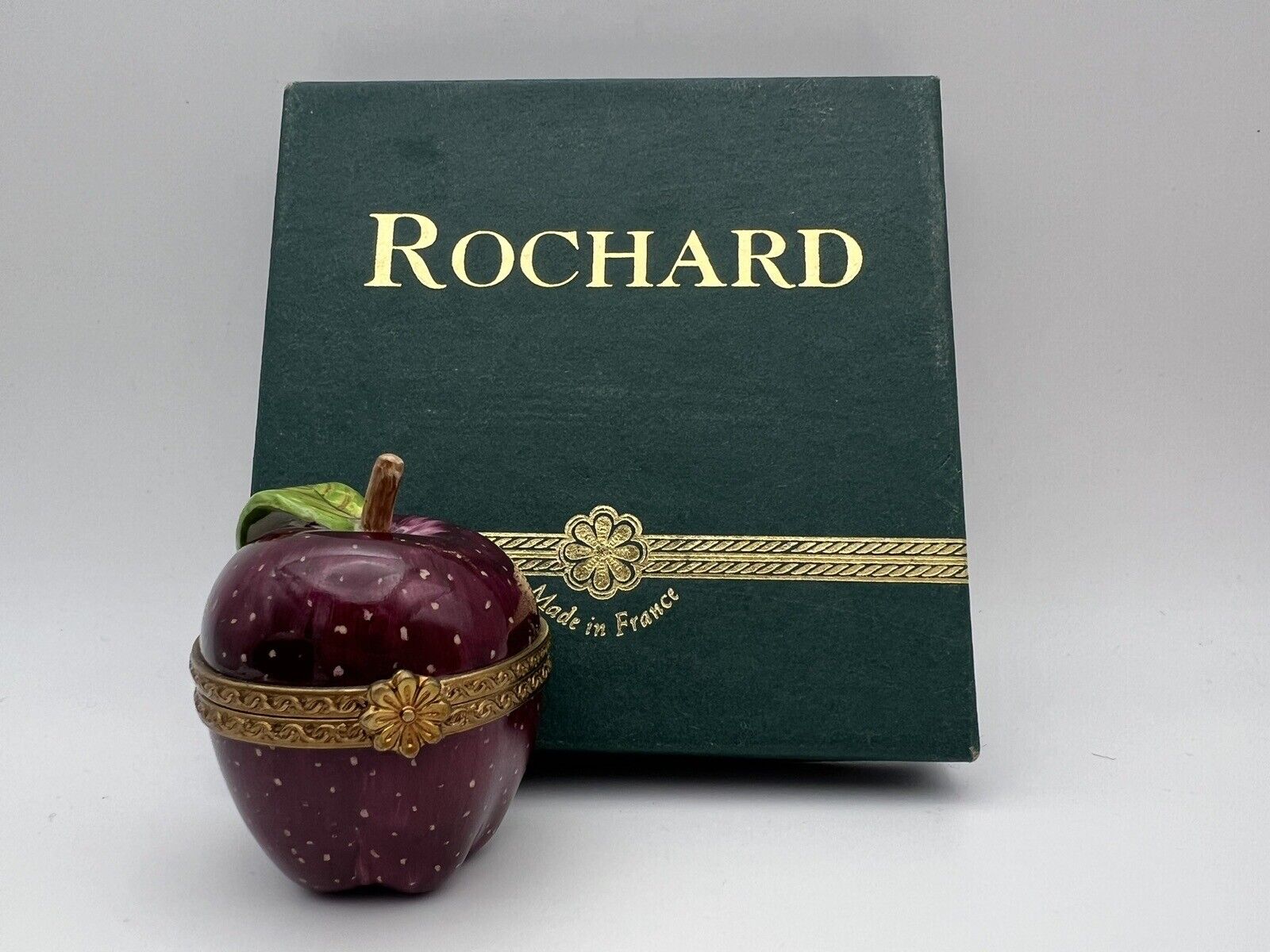 Rochard Limoges Apple Signed Peint Main Tobacco Trinket Box Retired Collector