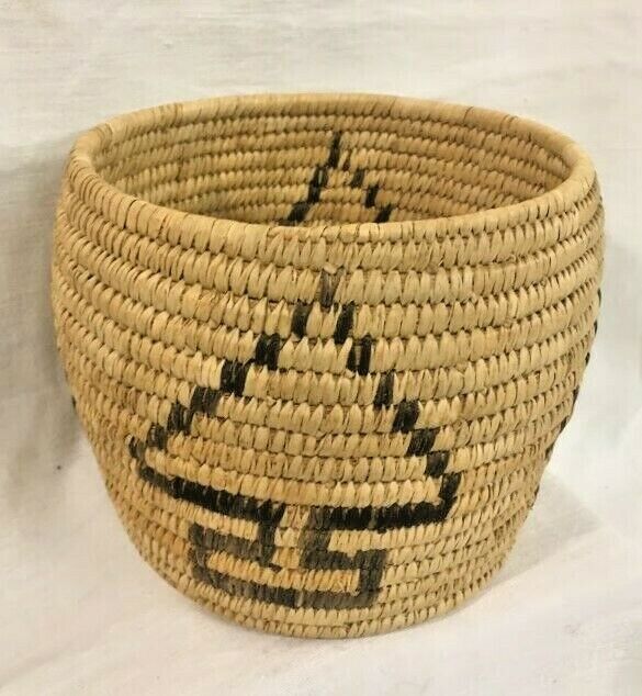Vintage Tohono O’odham (Papago) Indian Cylindrical Coiled Basket Arrowhead Motif