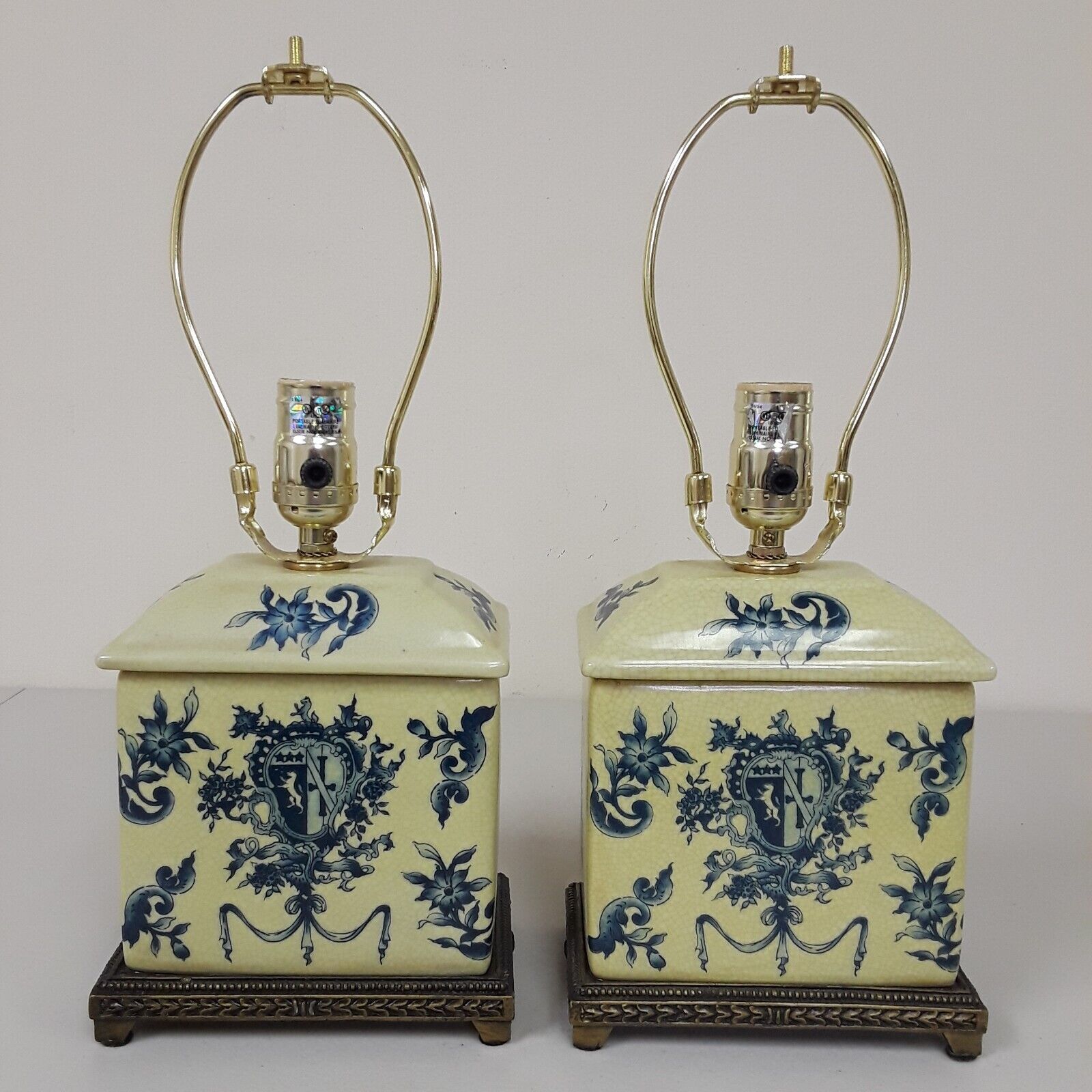 French Provincial Toile Small Table Lamp Pair Pale Yellow & Blue Crest Set of 2