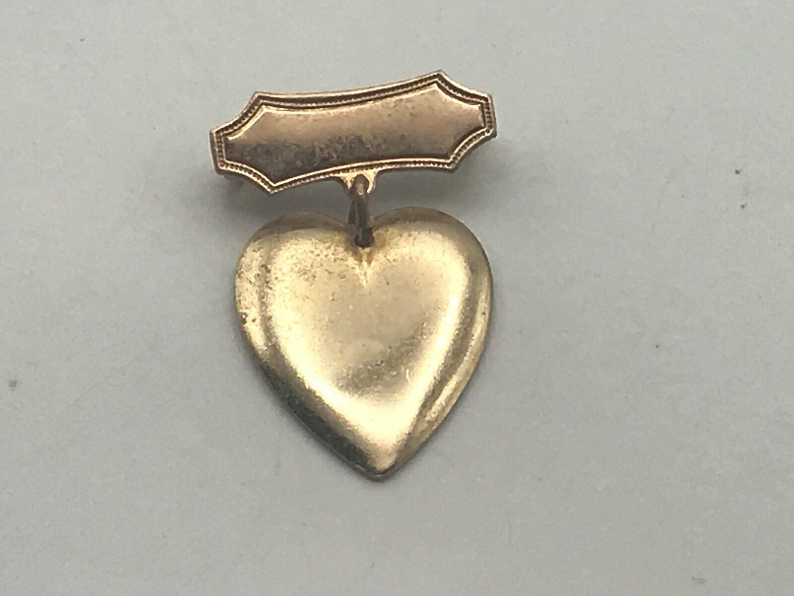 Vintage Gold ToneSweetheart Pin Dangling Heart Brooch Engravable C7