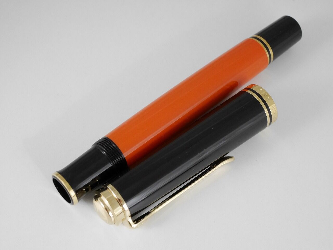 Pelikan SOUVERAN M800 Burnt Orange Fountain Pen Cap and Barrel WITHOUT Nib NEW