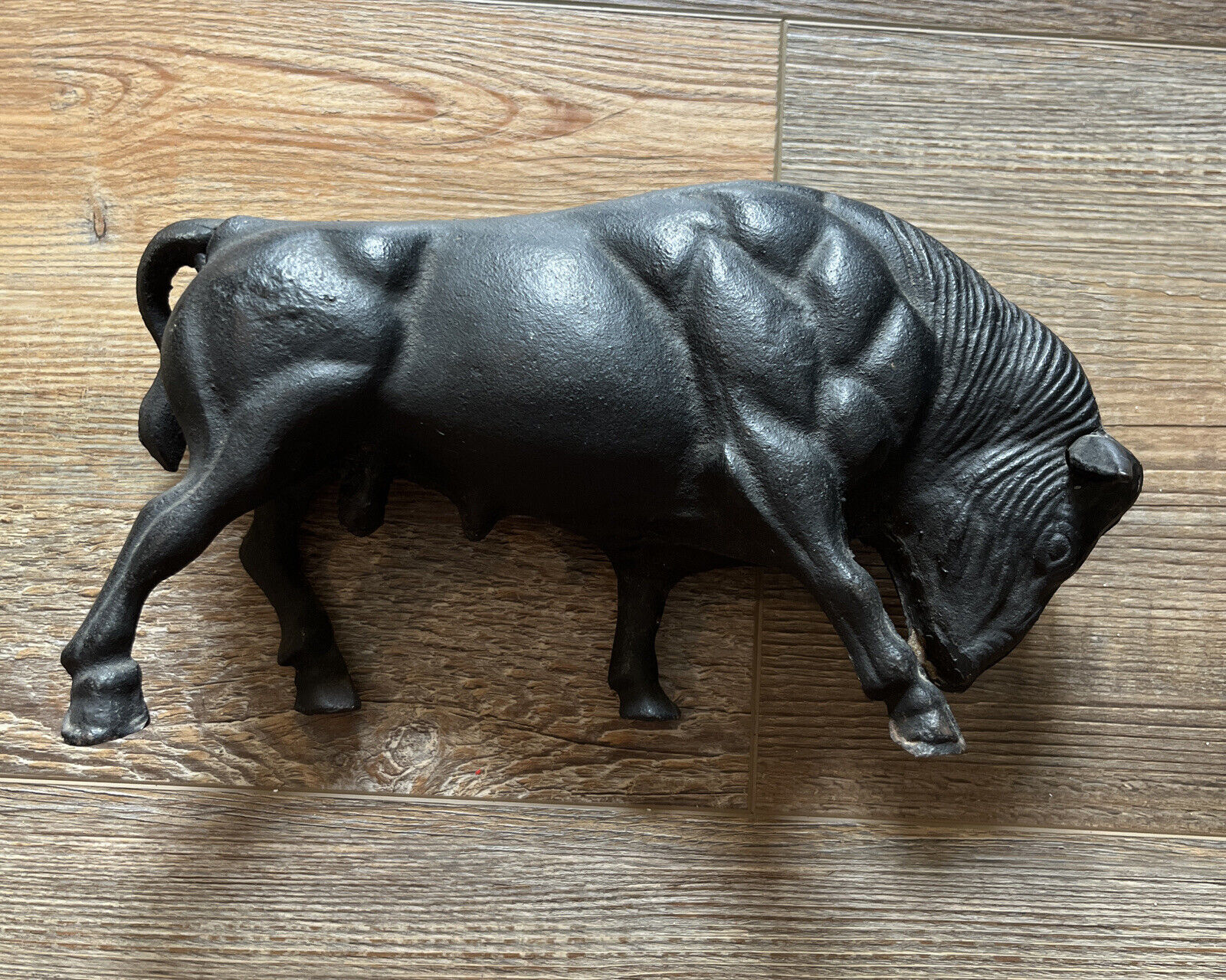 Cast Iron Boldly Detailed Sculpture Of A Stock Market Bull Coin Bank