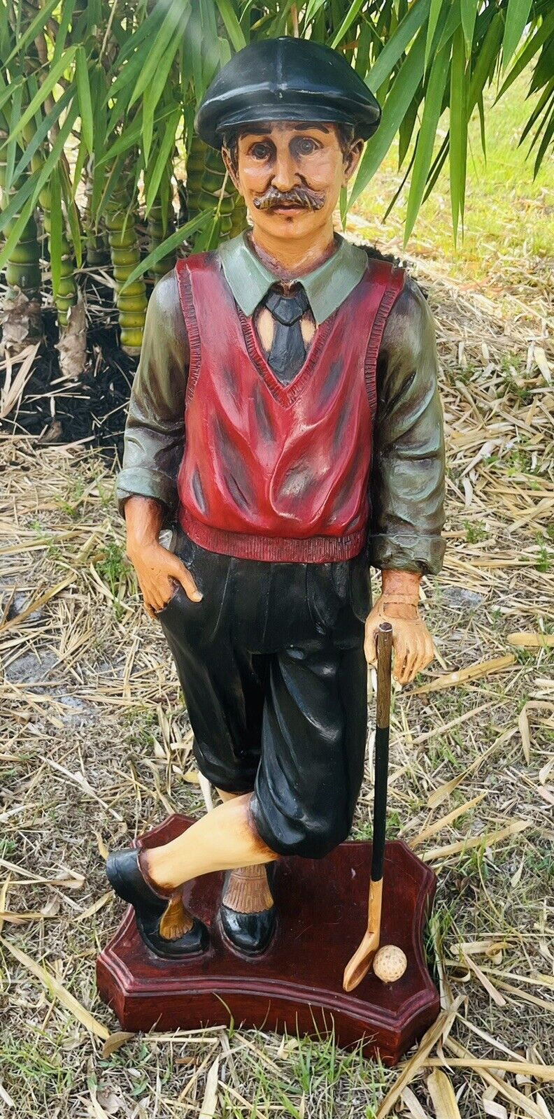 Classic Golfer Statue