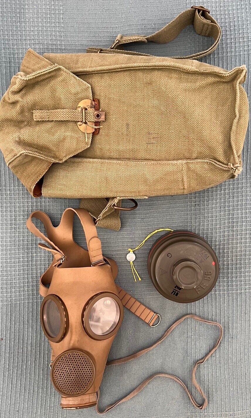 VTG Belgian Military WWII M51 Gas Mask w/ Carry Bag & Cartridge EUC Rare