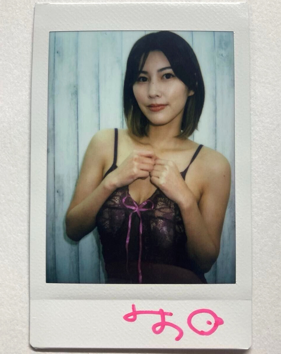 Suzume Mino Two autographed instax Japanese actress