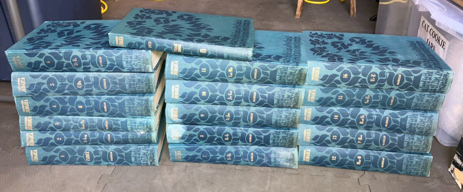 Encyclopedia Judaica Full Set First Printing 16 Volumes + 1978 Yearbook Israel