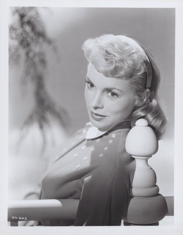 Janet Leigh 1940\'s era Hollywood portrait wearing hair band vintage 8x10 photo