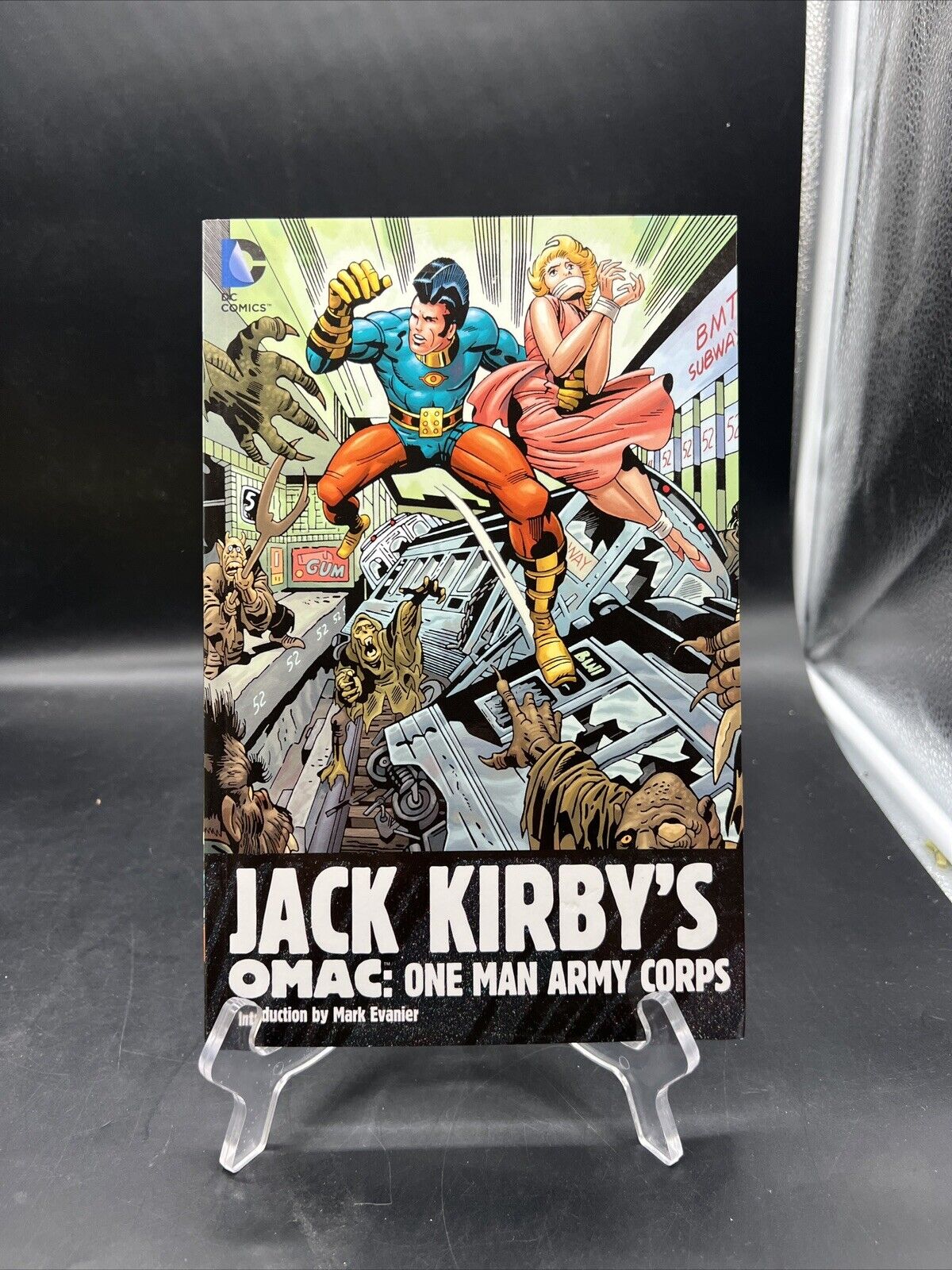 Jack Kirby's Omac - ONE MAN ARMY CORPS - DC - Graphic Novel TPB