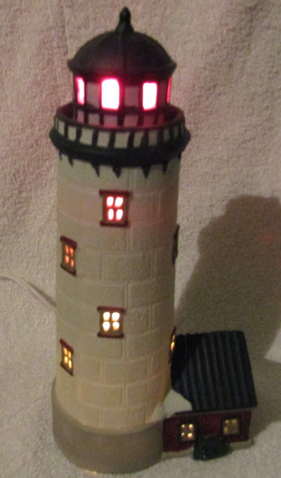 VTG LEMAX Porcelain Lighted House Plymouth Corners Olde Portsmouth