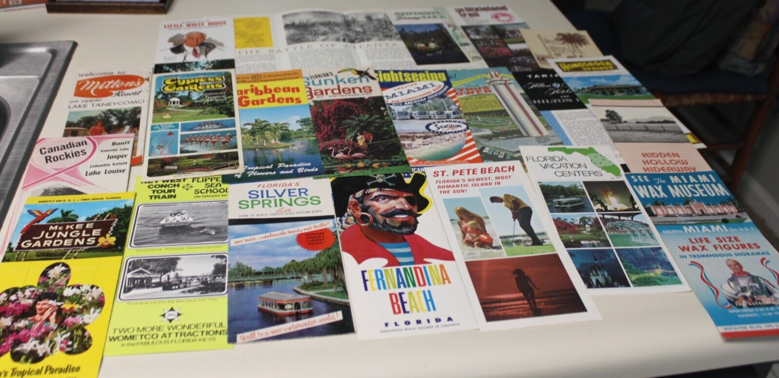 Large Lot Vintage Florida travel brochures