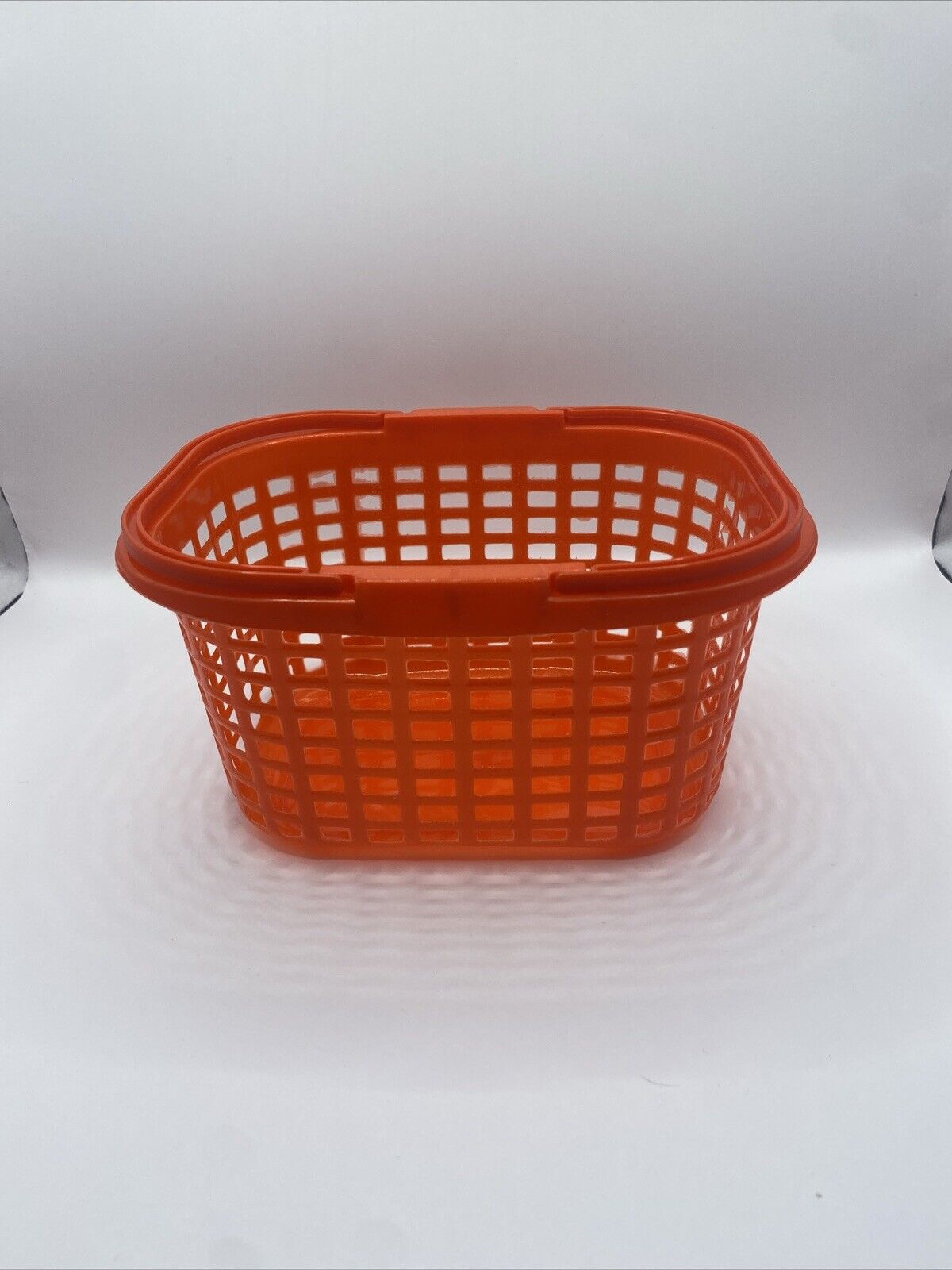 Small Plastic Colorful Handled Craft Basket Handheld Multi-Colored Mini Baskets
