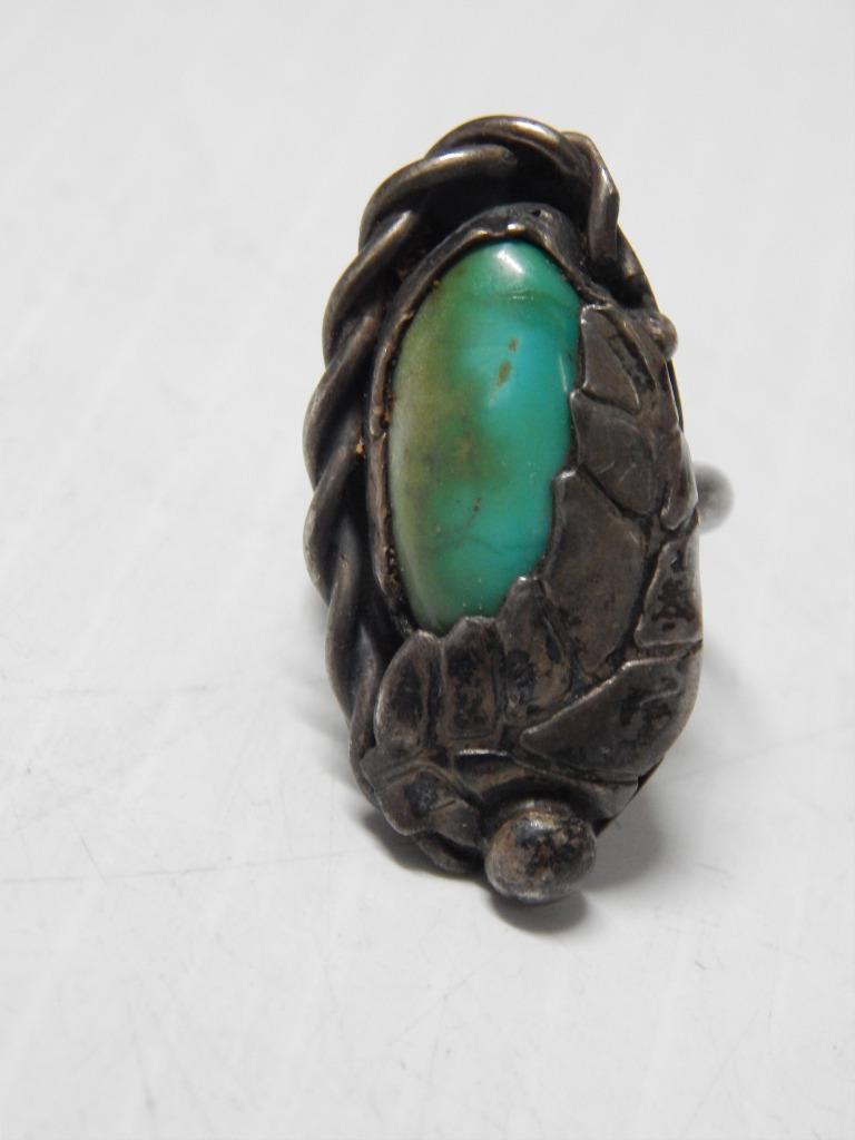 ANTIQUE / VINTAGE NAVAJO INDIAN STERLING SILVER TURQUOISE RING sz:6+/-