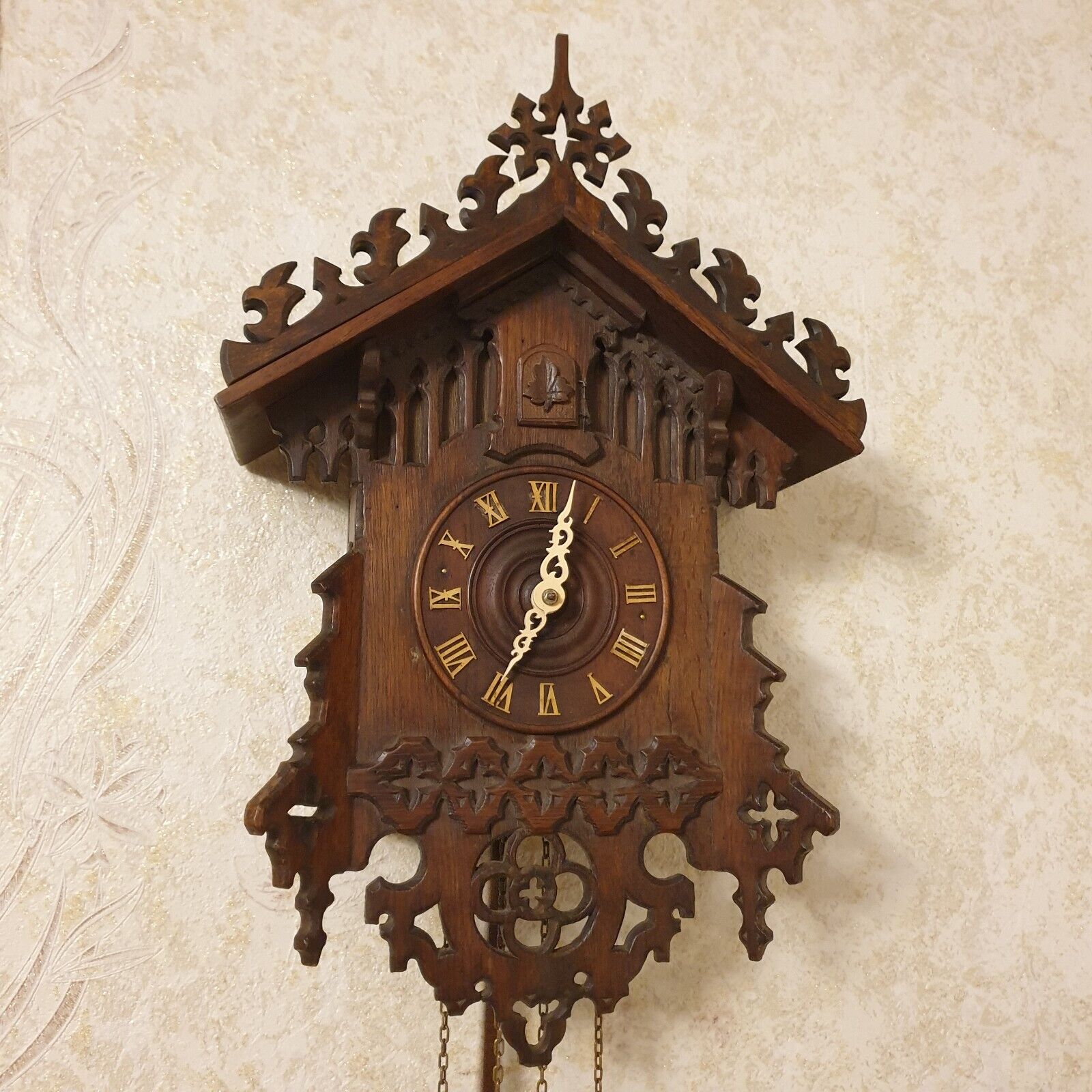 Antique  Cuckoo Clock  Gordian Hettich Sohn. G.H.S