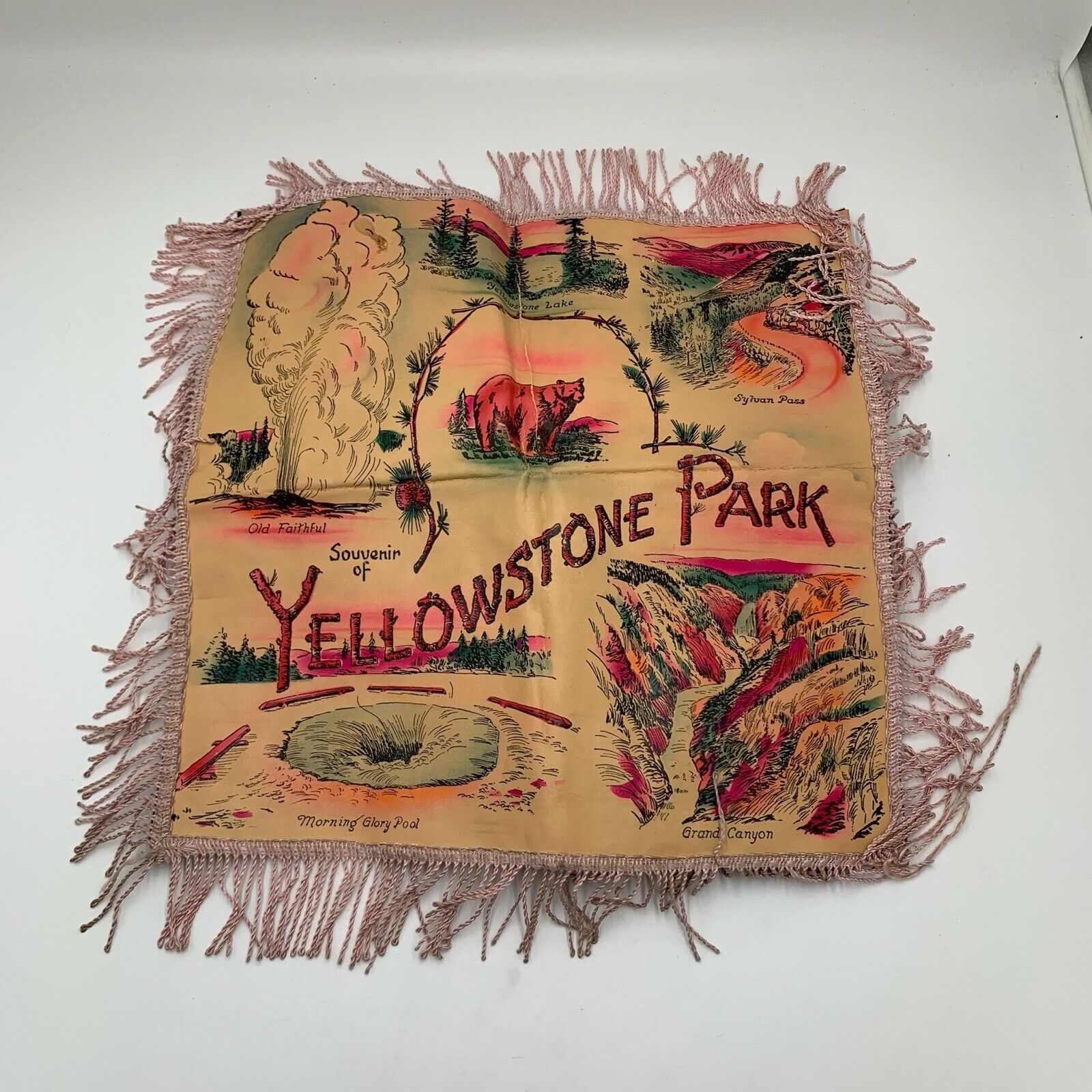 Vintage Yellowstone National Park Stitched Souvenirs Place Mat Lace