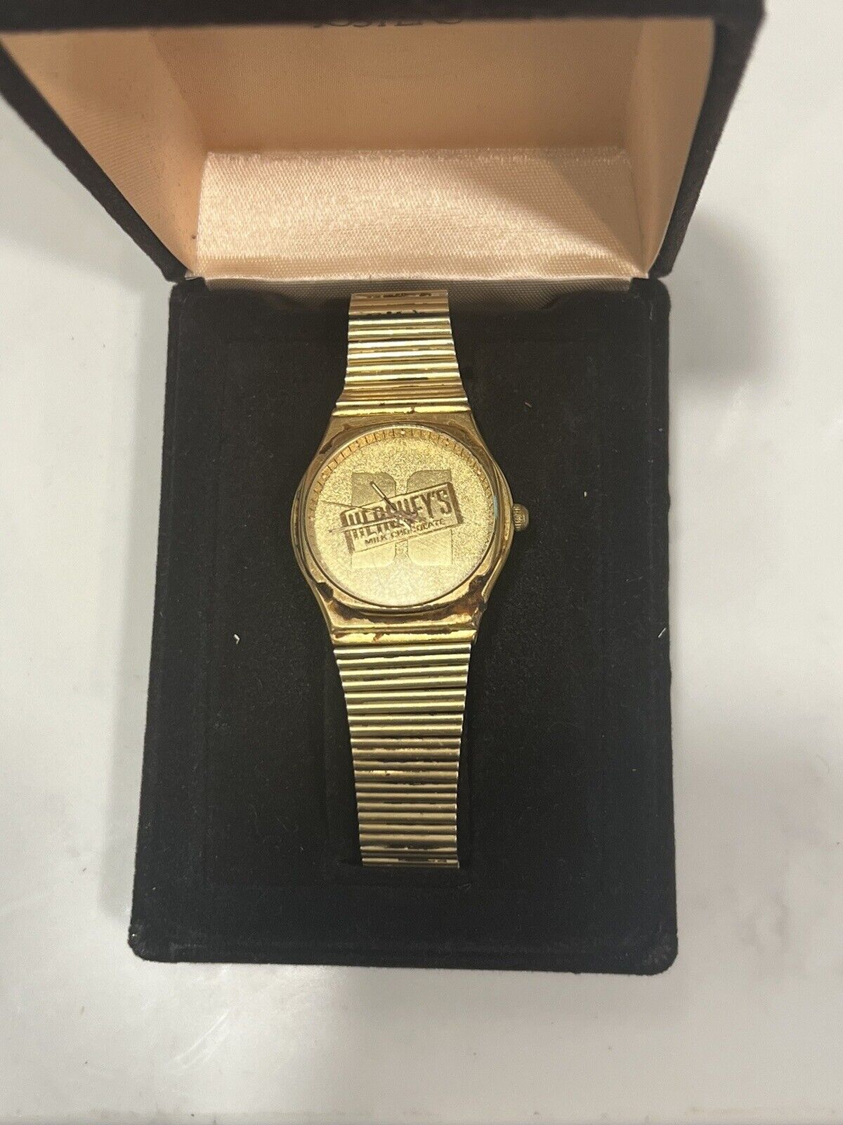 Extremely Rare Vintage Hershey Chocolate Employee Service Award Jostens Watch 