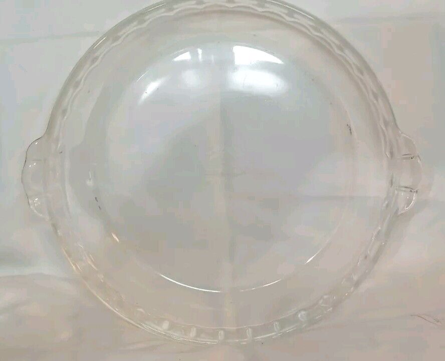 Vtg Pyrex Pie Plate #229 Scallop Edge 9 ½” Clear Glass Pie Plate SCRATCHED A LOT