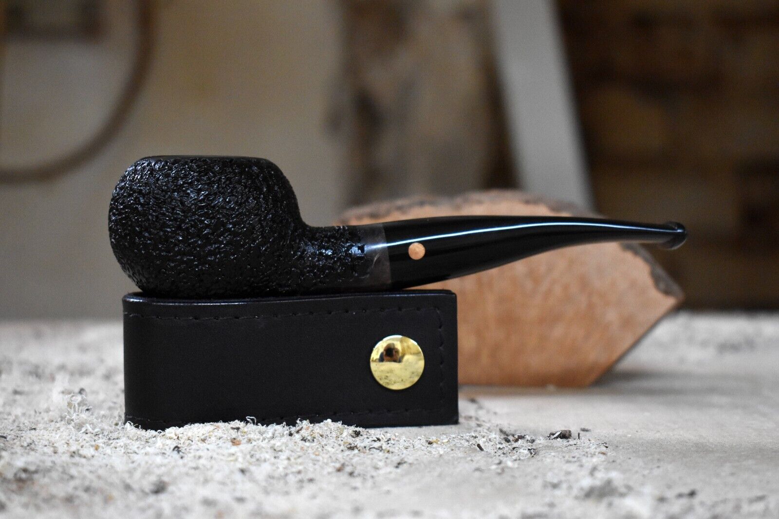 Moretti Pipe Black Rusticated Freehand