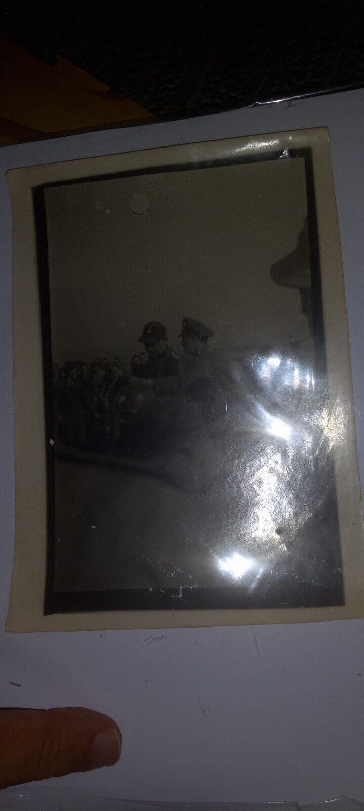 WW2 PHOTO   GERMAN POWs  US SOLDIERS MP Meets Officer In Charge 1944-45 