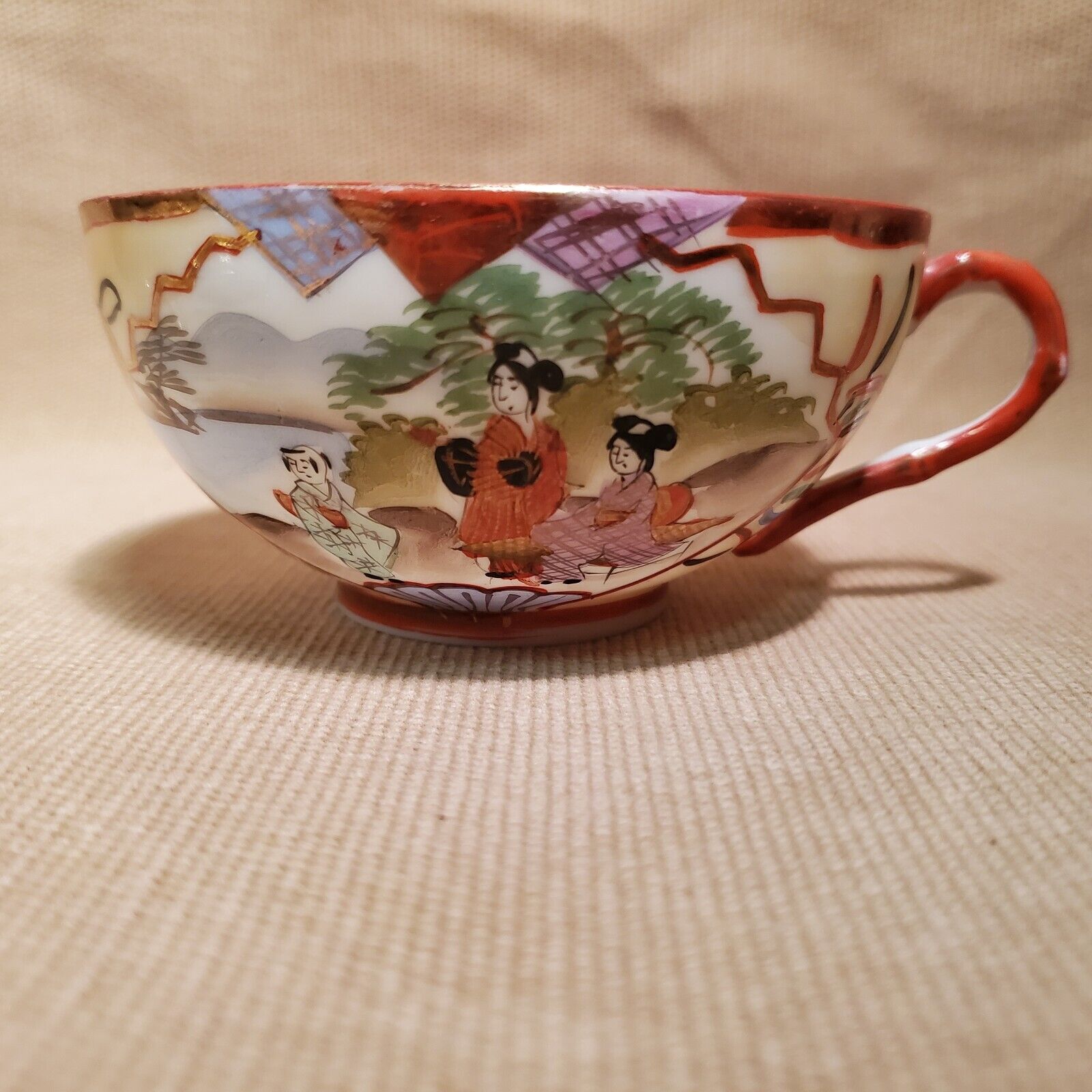 Vtg 1920s Kutani Hand Ptd Porcelain Cup - Geisha handled cup with vivid colors